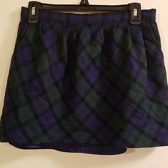 Old Navy Dresses & Skirts - Blue and green plaid skirt